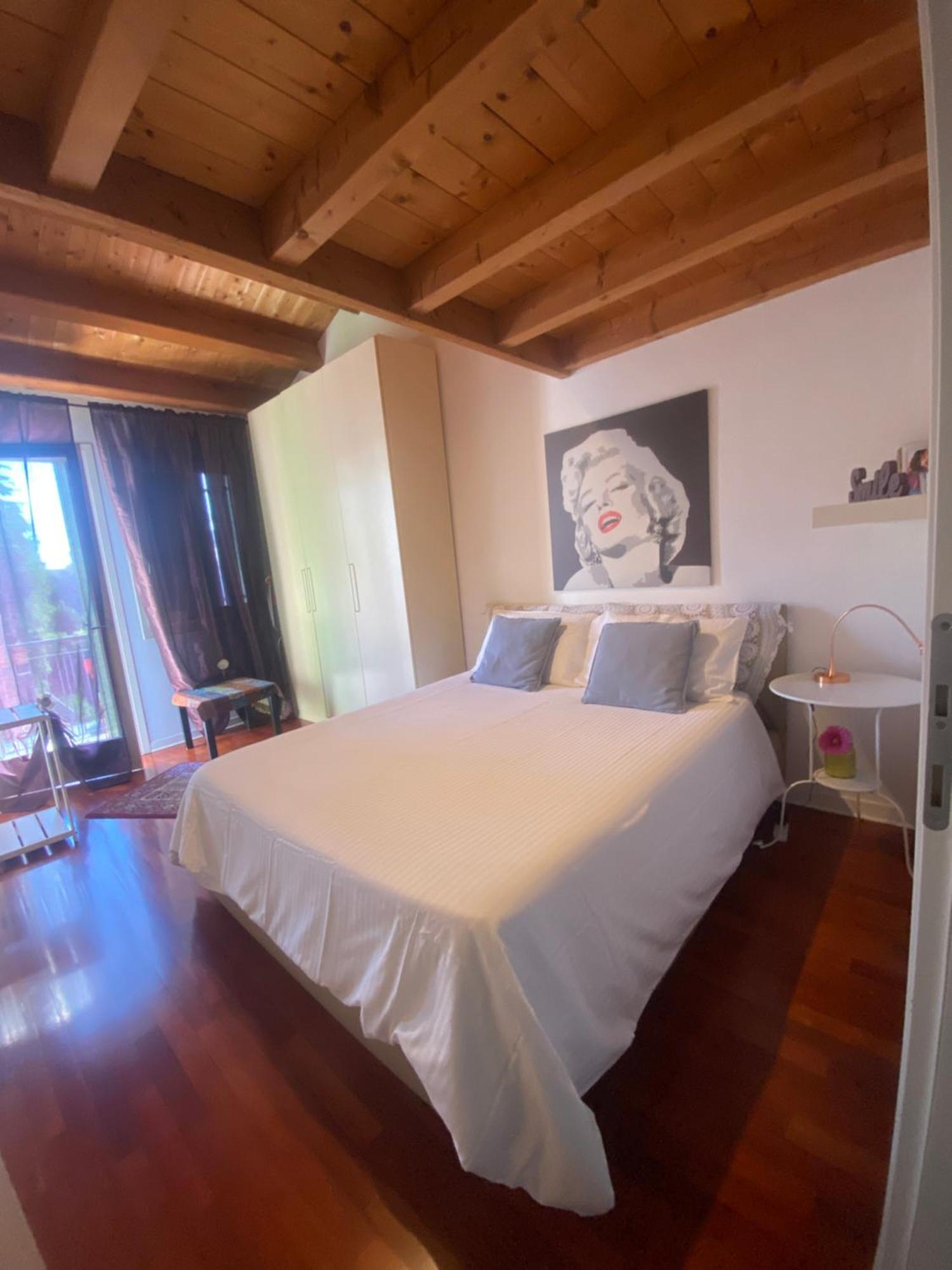 Casa Vacanze Chez La Reine - Holiday Home Виченца Экстерьер фото
