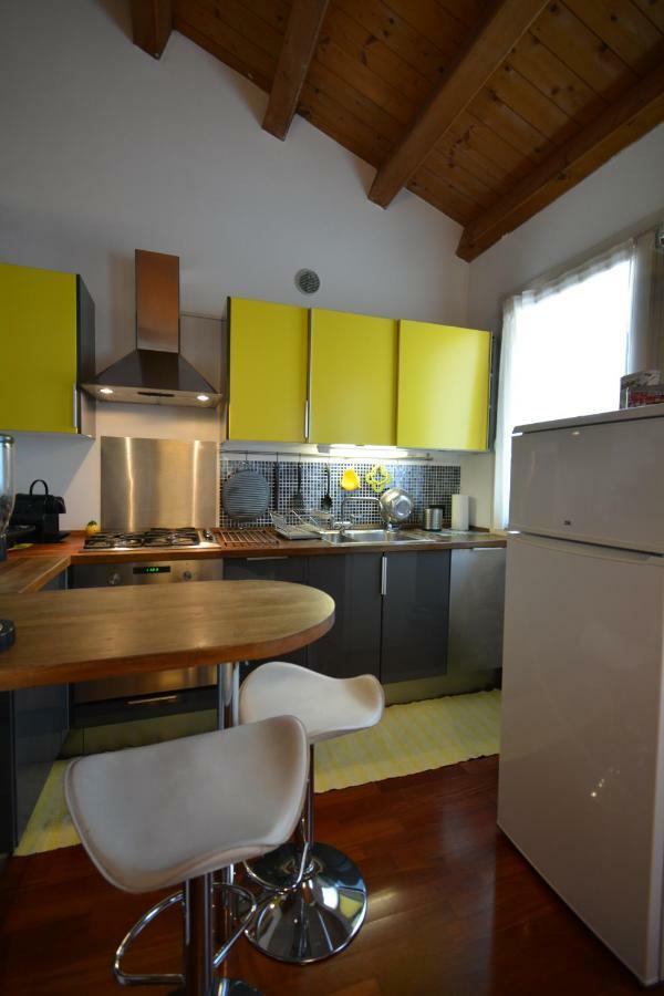Casa Vacanze Chez La Reine - Holiday Home Виченца Экстерьер фото