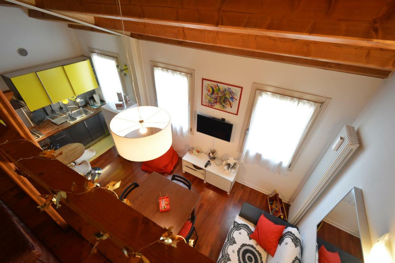 Casa Vacanze Chez La Reine - Holiday Home Виченца Экстерьер фото